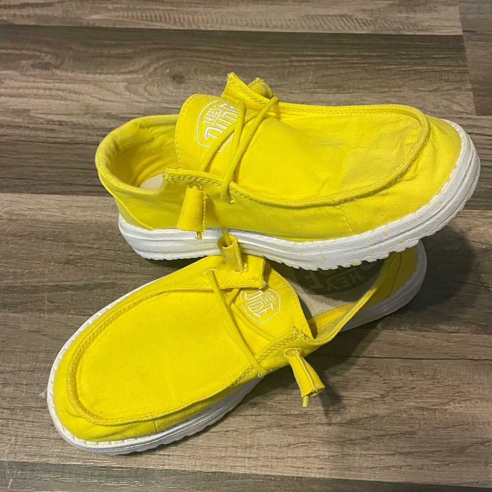Hey Dude Yellow Size 6